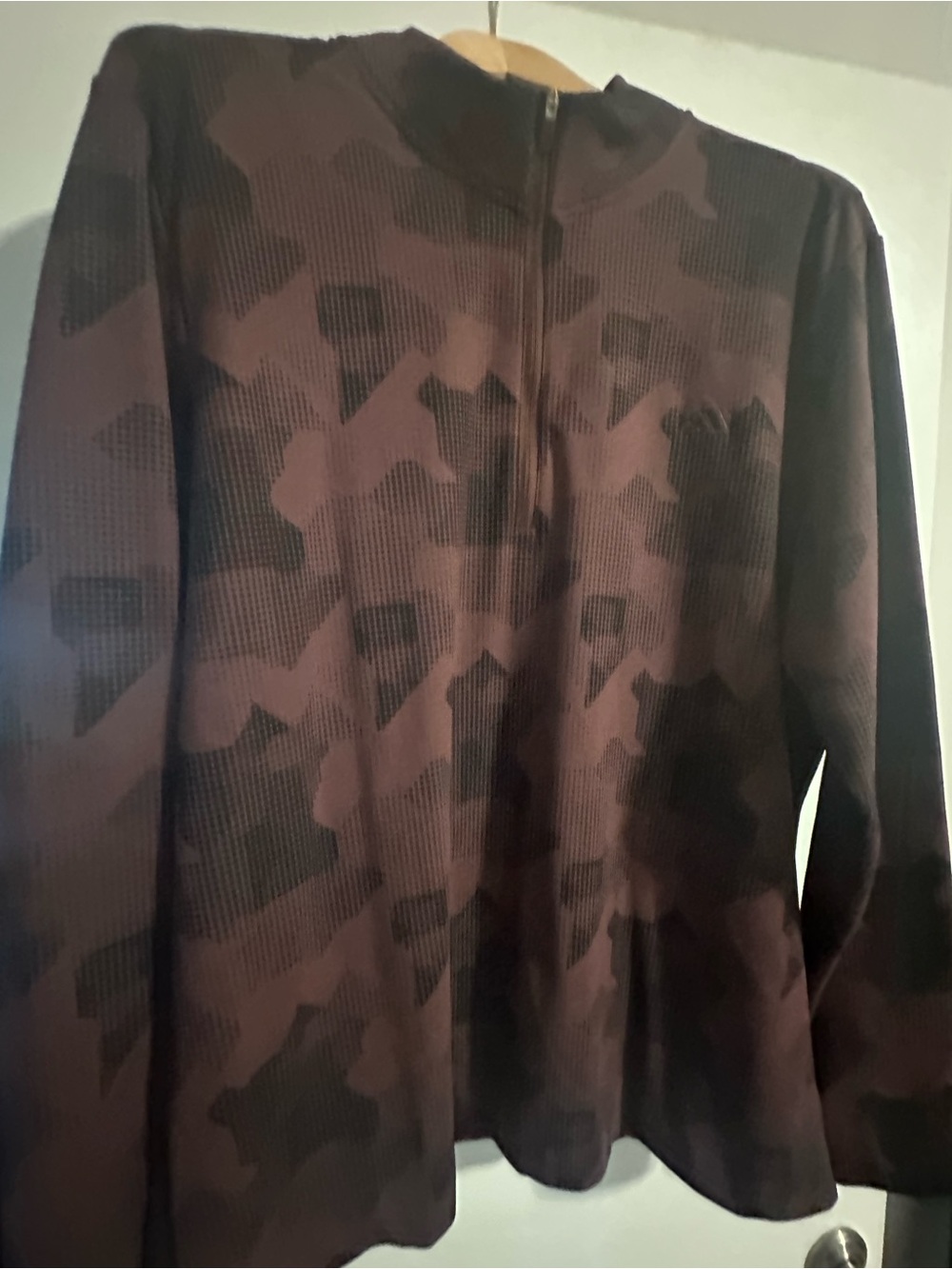 Adidas Camo Print Long Sleeve Golf 1/2 zip in Deep Burgundy and Black